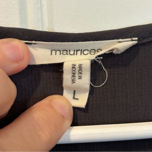 Maurices L tunic top, dress up or casual - Picture 2 of 4